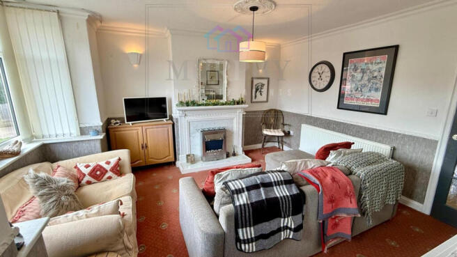 3 bed Semi-Detached for sale Image 4