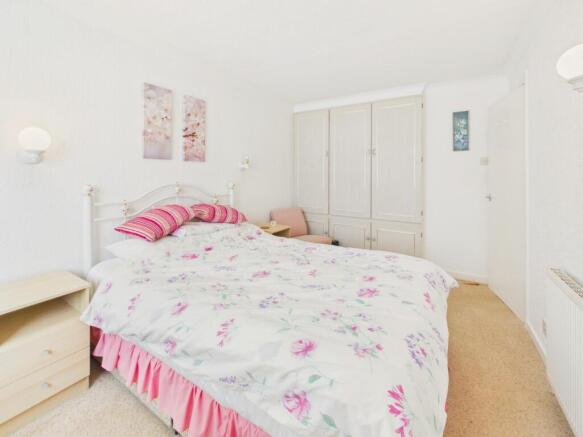 3 bed Semi-Detached for sale Image 11