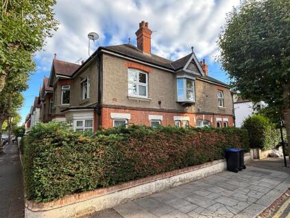 60A Preston Road, Westcliff-On-Sea, Essex SS0 7ND