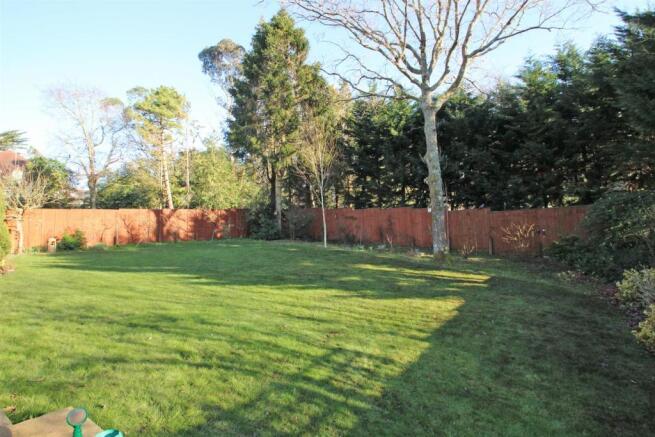 Rear Garden 1.jpg