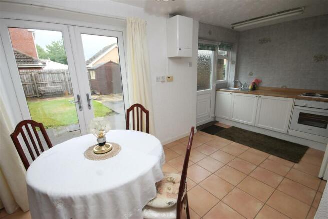 KITCHEN DINER