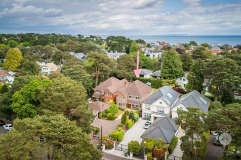 Canford Crescent, Canford Cliffs, Poole BH13