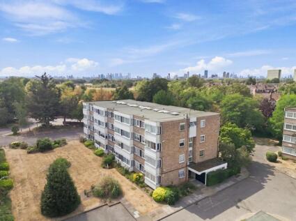 Queenswood Gardens, Aldersbrook