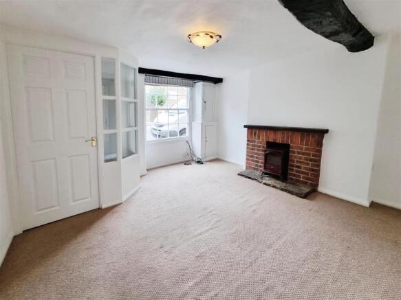 Wood Street, Higham Ferrers-www.primechoicepropert