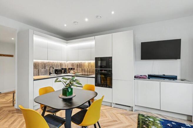 1 bed Flat to rent Image 6