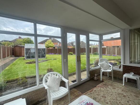 2 bed Detached Bungalow for sale Image 5