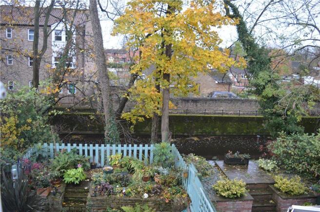 Garden & View