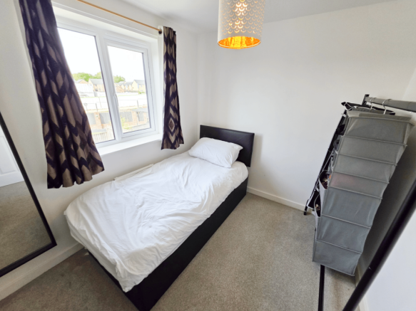 3 bed Semi-Detached for sale Image 11