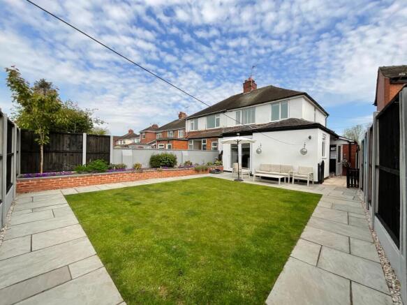 Longfield Avenue, Stone, ST15 photo 4