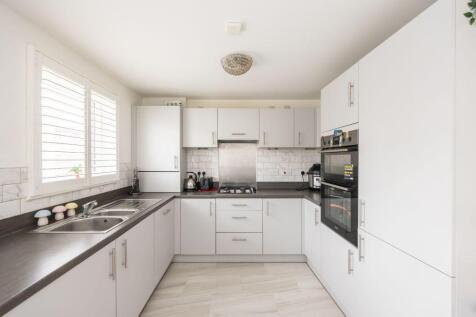 24 Pringle Terrace, Edinburgh, EH16 4JE