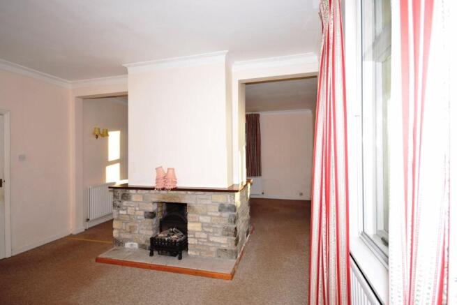 LIVING ROOM 1