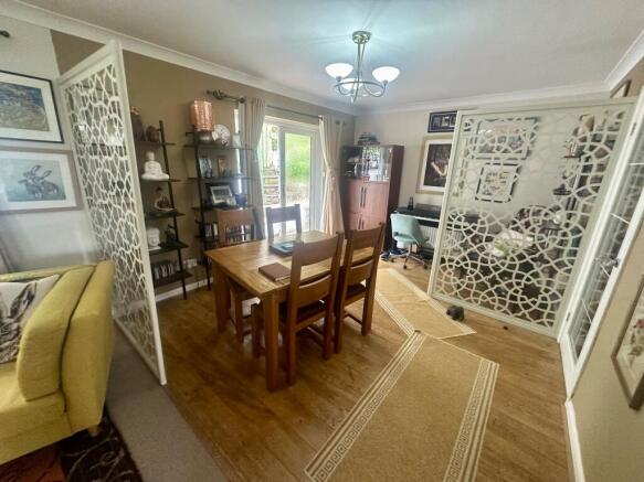 4 bed Detached Bungalow for sale Image 9