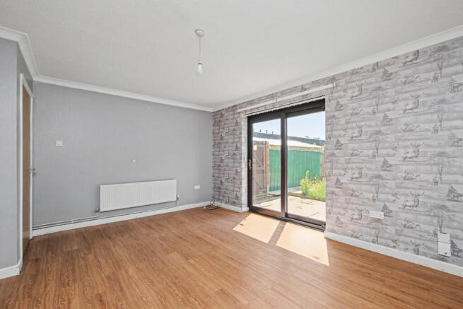 5 Guttmann Road, Aylesbury, Buckinghamshire, HP21 9PA