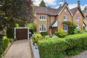 1, Rose Cottages, Old Loose Hill, Maidstone ME15 0BN