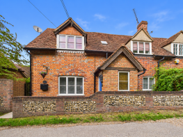 Gables, Under The Wood, Bisham, Maidenhead SL7 1RX