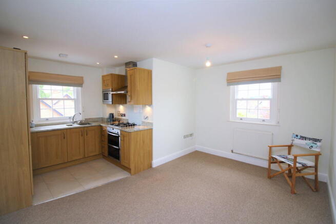 Burgage Mews, West Street, Alresford, SO24  photo 2
