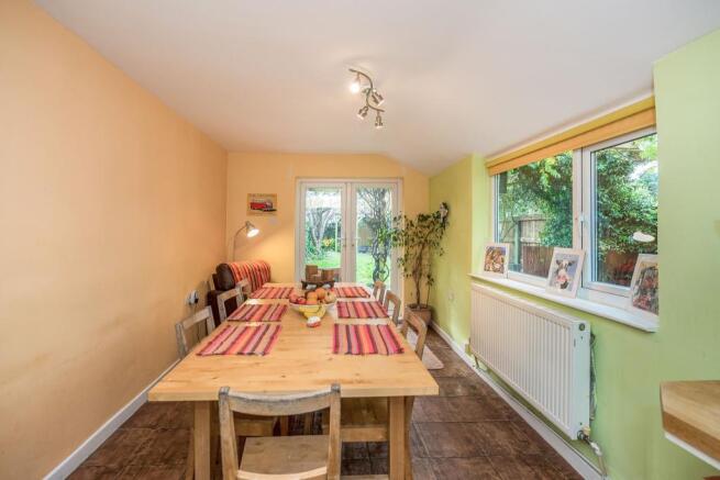 Kitchen/
Breakfast R