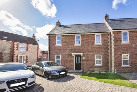 Newport Gardens, Warminster
