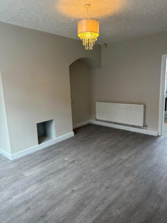 Newly Renovated 3-Bedroom Terraced House to Rent