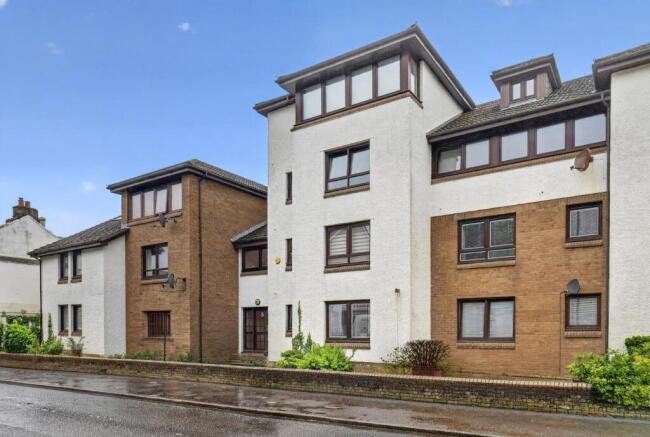 2_5 boyd street, largs _02.jpg