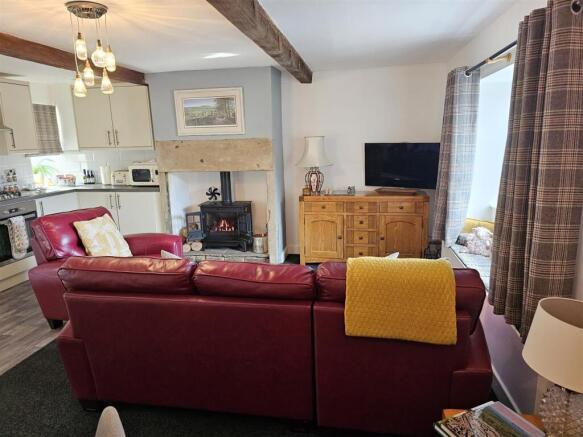 2 bed Terraced for sale Image 8