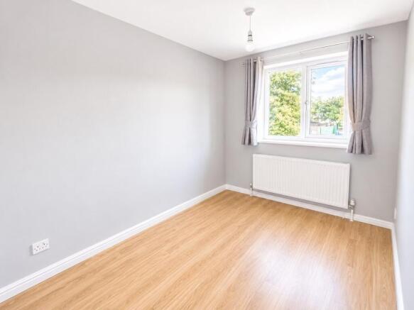 2 bed Terraced for sale Image 9
