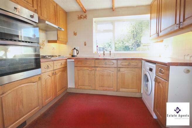 Breakfasting Kitchen