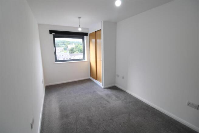 3 bed House to rent Image 9