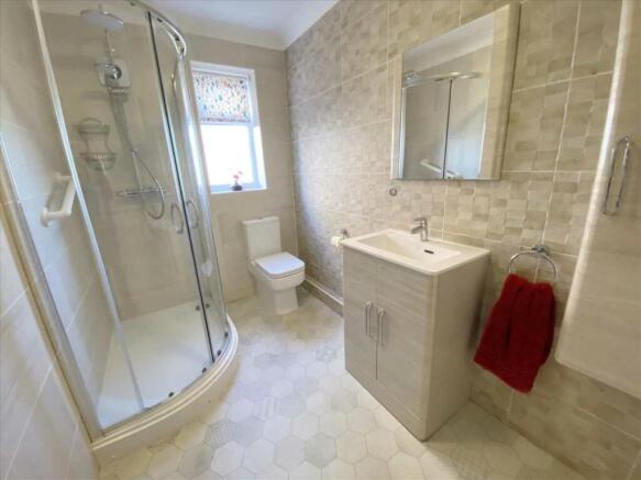 Shower Room: