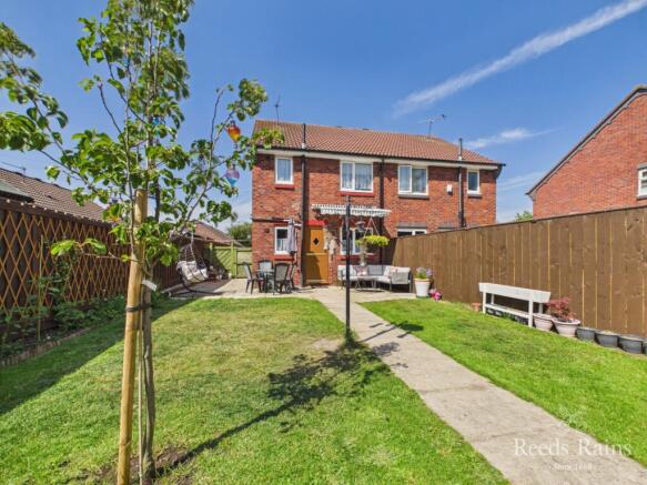 2 bed Semi-Detached for sale Image 4