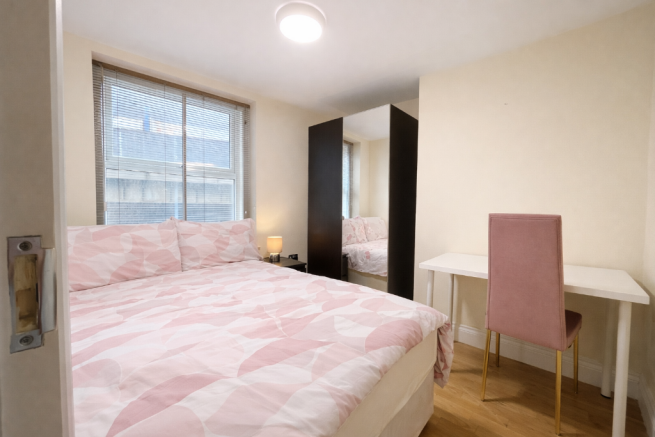 1st bedroom