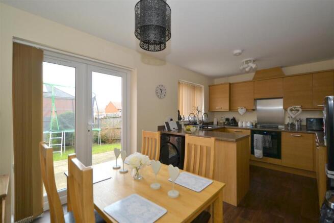 kitchen 1.jpg