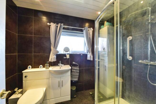 3 bed Semi-Detached for sale Image 8
