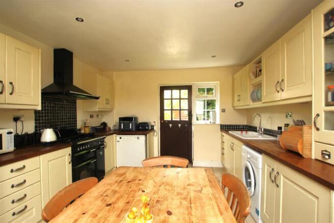 Kitchen.JPG