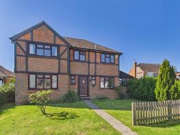 31, Main Road, High Wycombe HP14 4QD