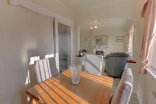 Dining Room - 1.jpg