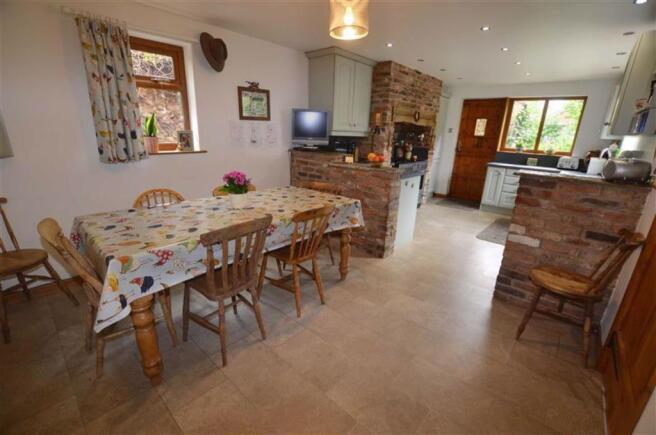 BREAKFAST KITCHEN