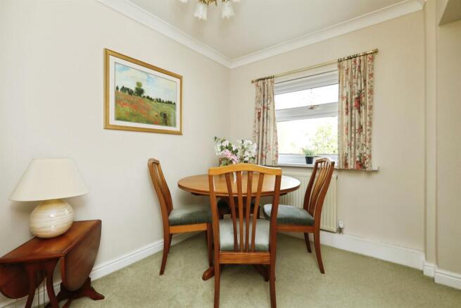 3 bed Detached Bungalow for sale Image 12