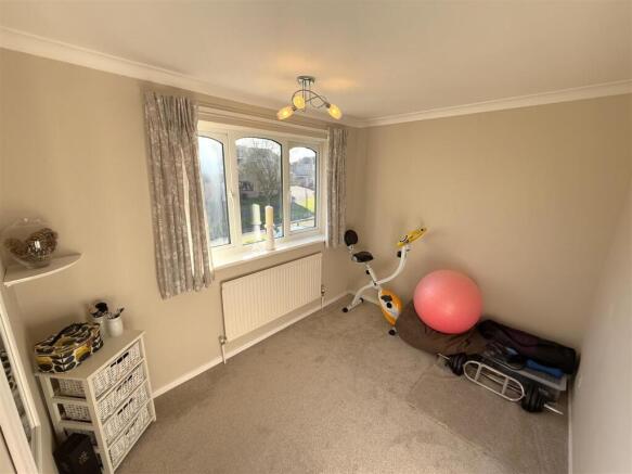 Bedroom 2.JPG