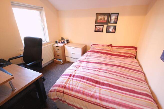 5 bed Terraced to rent Image 10