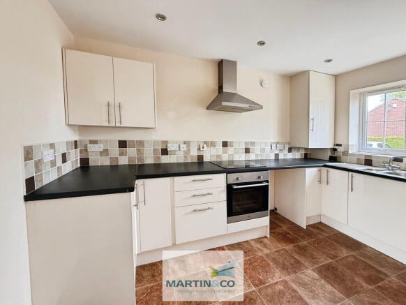 df489200-E-4172-8...