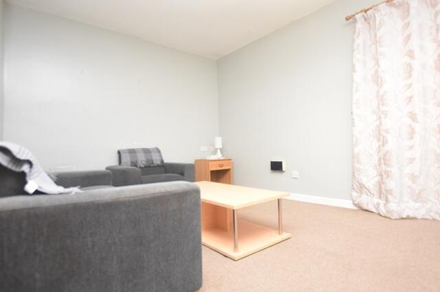 1 bed Apartment to rent Image 4