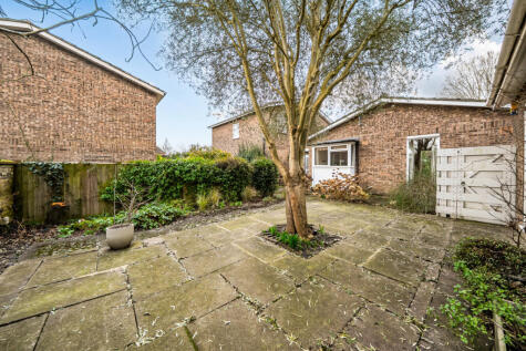 Ryecotes Mead, Dulwich, London, SE21