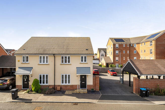 3-bed semi-detached on Osea Grove, Newton Leys, Milton Keynes, £350,000