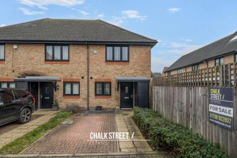 Egbert Close, Hornchurch, RM12