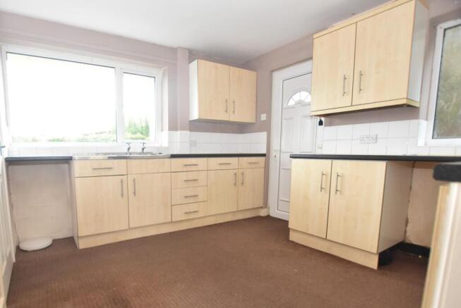 kitchen 2.jpg