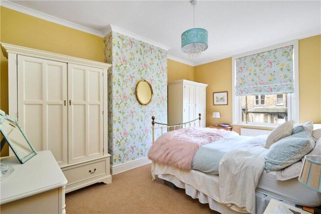 4 bed Terraced for sale Image 8