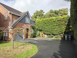 32, Britannia Gardens, Stourport-on-severn DY13 9NZ