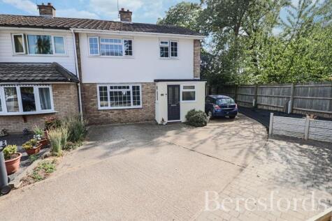 Roland Close, Broomfield, CM1