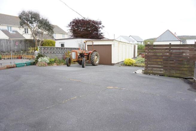 Parking & Garden